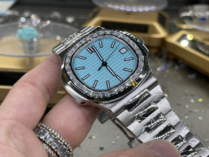 Montre automatique de luxe pour homme avec mouvement NH35, cadran style diamant et bracelet en acier inoxydable - Product Image 3