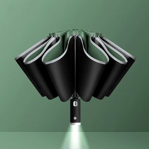 Parapluie pliant automatique 3 volets avec lumière LED, revêtement noir inversé, protection solaire et pluie, impression de logo personnalisée - Grande Vente - Product Image 4