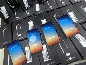 Para S25 Ultra 5G Smartphone Original Desbloqueado de 6.9 Pulgadas, Versión HK, Conectividad LTE, Idioma Operativo Inglés - Product Image 4