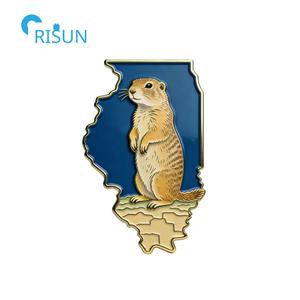 Personalisierter Souvenir-Kühlschrankmagnet mit Illinois-Karte und Flagge, Anstecknadel, Brosche, individueller Illinois-Emaille-Pin - Product Image 3