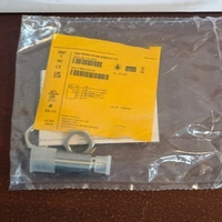 Capteur ultrasonique diffuse RU40U-M18M-AP8wbrX2-H1151 avec connecteur M18, neuf, pour usage industriel (vente en gros)
