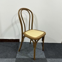 Chaise en résine pour hôtel et mariage, empilable en PP, idéale pour événements extérieurs – Grande Vente