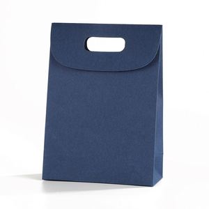 Sac en papier kraft noir de luxe à poignée découpée pour emballage de parfum, cosmétiques, beauté, cadeaux, bonbons – Grande vente, pas cher, avec poignée plate - Product Image 3