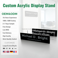 Présentoir de nom en acrylique multi-noms à angle droit pour bureau, idéal pour les salons professionnels et l'image d'entreprise - Fabrication OEM