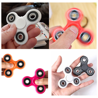 Vente en gros de jouets manuels en métal du fabricant dispositif antistress rotatif réduisant la tension et soulageant l'ennui pour les promotions