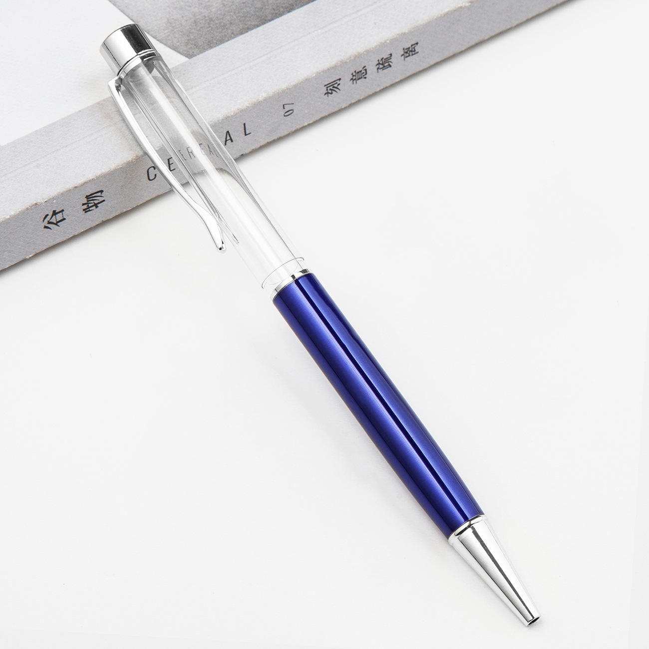 Bleu transparent