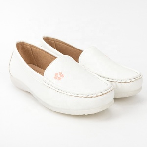 OEM ODM Custom Design Flat Anti-slippery PU Platform slip on Casual <strong>Ladies</strong> <strong>White</strong> Moccasins Chunky <strong>Loafers</strong> Women - Product Image 2
