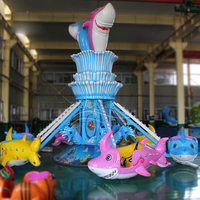 Manège Requin Mignon à Contrôle Manuel avec Mouvements Vers le Haut et Vers le Bas pour Enfants - Divertissement pour Parcs d'Attractions