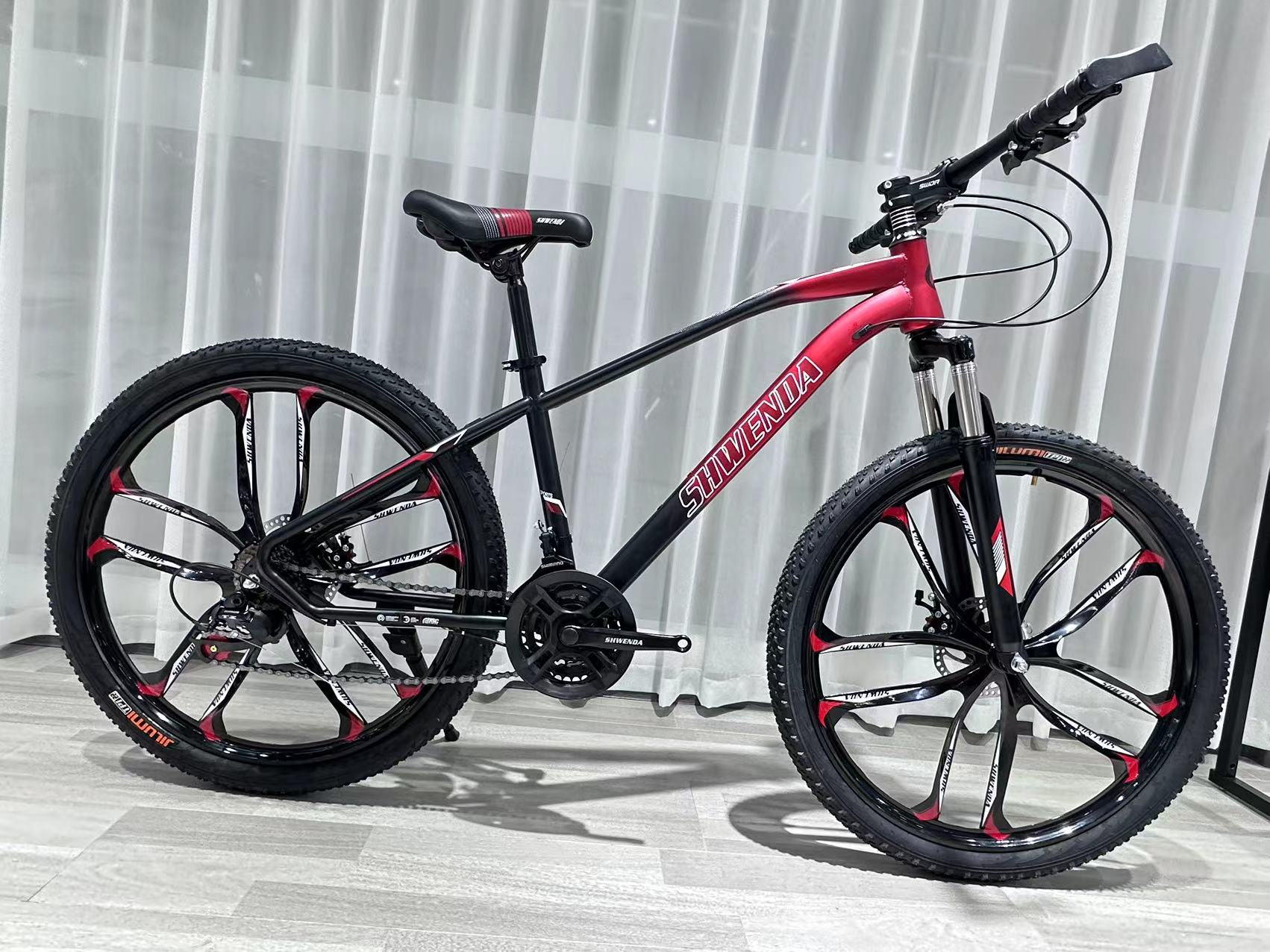 Red-black Integrated Wheel