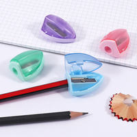 Foska capuchon de ruban transparent quatre couleurs amour monotrou en plastique nouveauté taille-crayon promotionnel pour l'école et le bureau