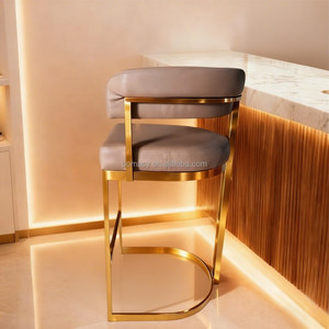 <span class=keywords><strong>Tabouret</strong></span> <span class=keywords><strong>de</strong></span> <span class=keywords><strong>bar</strong></span> <span class=keywords><strong>de</strong></span> luxe en cuir PU <span class=keywords><strong>taupe</strong></span> avec structure en métal doré, <span class=keywords><strong>tabouret</strong></span> moderne à dossier incurvé pour salon et <span class=keywords><strong>bar</strong></span> - Product Image 3