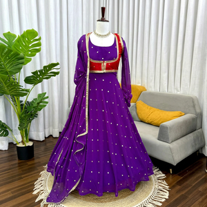Ensemble Anarkali brodé violet avec choli et dupatta – Tenue ethnique traditionnelle pour femme, idéal pour les mariages et les fêtes - Product Image 1