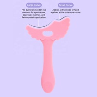 Outil cosmétique tout-en-un en silicone souple pour le maquillage des yeux : assistant pour l'application des cils, protège-mascara et pochoir pour eyeliner ailé