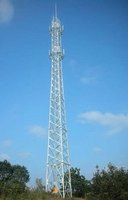 Tour de communication à tube unique en acier personnalisable, galvanisation à chaud, durée de vie de 20 à 50 ans pour les signaux Unicom/Telecom