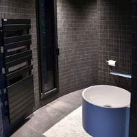Maison intelligente de luxe moderne, design circulaire préfabriqué en acier, étanche pour l'extérieur, petite maison, construction rapide pour villas