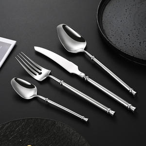 Ensemble <span class=keywords><strong>de</strong></span> couverts en acier inoxydable 304 <span class=keywords><strong>de</strong></span> Style européen <span class=keywords><strong>de</strong></span> haute qualité couteau à Steak cuillère <span class=keywords><strong>fourchette</strong></span> ensemble <span class=keywords><strong>de</strong></span> couverts <span class=keywords><strong>de</strong></span> Restaurant - Product Image 2