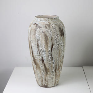 Jarrón de Cerámica Antiguo Rústico Vintage con Diseño Industrial Esmaltado con Patrón Floral para Decoración del Hogar para Arreglos Florales - Product Image 1