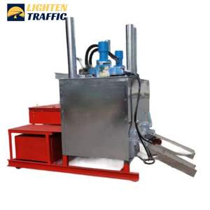 เครื่องหลอมเทอร์โมพลาสติกถังคู่ไฮดรอลิก1200กก. ระบบทำความร้อนแอลพีจีผสมแบบย้อนกลับได้สำหรับทำเครื่องหมายบนถนน - Product Image 2