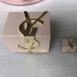 Sculptures décoratives en résine de luxe modernes pour centres commerciaux, présentoirs professionnels d'<span class=keywords><strong>art</strong></span> et de maquillage - Product Image 4