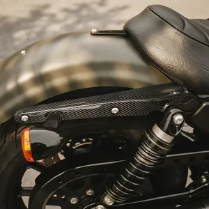 Support de clignotant pour garde-boue arrière de moto en fibre de carbone pour Harley Sportsters Iron XL 883 <span class=keywords><strong>1200</strong></span> 48 72 2004-2020 - Product Image 5