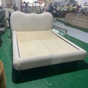 Muebles para Dormitorio de Hotel, Cama King Size Tapizada con Paneles de Tela y Plataforma - Product Image 4