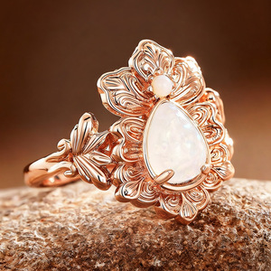 Anello da donna con fiore di iride e pietra iridescente, stile naturale, gioiello alla moda - Product Image 3