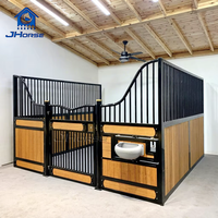 Box à Chevaux Portable Européen de Luxe 3,6m 3,5m 3m, Écurie Mobile Élégante pour Soins Équins