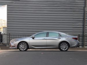 Toyotas Luxury Compact Car Double Engine Hybrid 2.5 L E-cvt Xle Automatic Gearbox Dark Interior Cars 2024 2.5l Hybrid E - Product Image 3