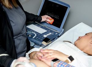 Heartbeat Bear Animales de peluche grabables 20 seg Grabadora de voz de corazón para ultrasonidos y Reproducción de mensajes dulces - Product Image 4