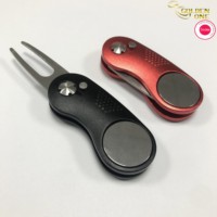 Offre Spéciale logo personnalisé accessoires de réparation pliables outils magnétiques de golf divot en métal avec marqueur de balle