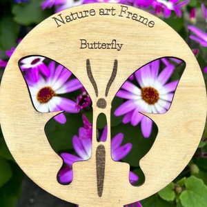 Khung nghệ thuật bằng gỗ tự nhiên mới cho trẻ em truyền cảm hứng cho trí tưởng tượng với ong và bướm làm từ gỗ thủ công - Product Image 2