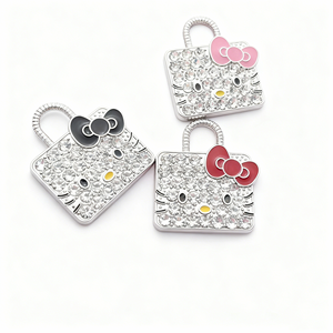 Luxuriöse Handyhüllen-Anhänger zum Basteln: Designer-Metalldekoration mit Katzenmotiv, Schleife und funkelnden Diamanten - Product Image 2