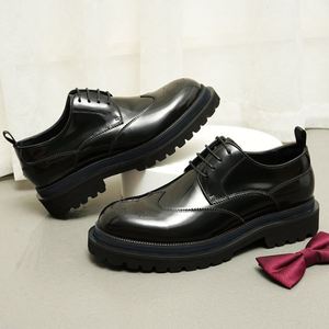 Nouvelle Collection Haut de Gamme : Chaussures de Bureau Pointues Sur Mesure, Modèle Populaire, Durables et Originales, Conçues par un Designer Renommé, Vente en Gros - Product Image 2
