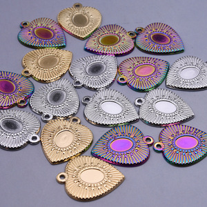Pendentif Cœur en Acier Inoxydable 304, Plaqué Or 18 carats sous Vide, Composants DIY pour Colliers et Bracelets - Product Image 3
