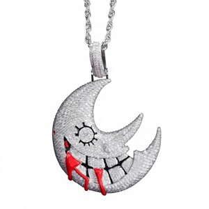 Colgante de luna de alta calidad en plata con moissanita y cristal chapado, estilo hip hop de lujo, joyería unisex. - Product Image 4