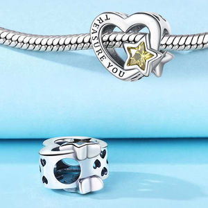 Nuevo collar con cuentas en forma de corazón y estrella, diseño original, lujo discreto, moderno y versátil. - Product Image 5