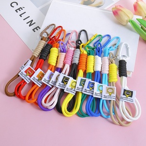 Portachiavi in corda da esterno, cordino intrecciato in nylon, fibbia da arrampicata per <span class=keywords><strong>uomo</strong></span> e donna, cinturino da polso per coppia, accessorio popolare per auto e borse - Product Image 1