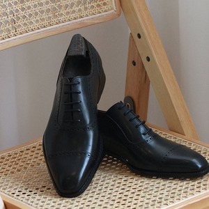 Men's Genuine Leather Oxfords Pointed <b>Toe</b> Lace-Up Dress Shoes Solid Black Office Career All Seasons - Product Image 1