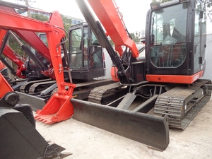 รถขุดขนาดเล็ก Kubota Kx080 8 ตัน มือสอง ได้รับการรับรองมาตรฐาน CE พร้อมอุปกรณ์เสริมสำหรับเจาะดิน มอเตอร์ปั๊มเกียร์-ไฮดรอลิกนำเข้า - Product Image 2