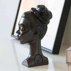 Set de Figuras Artísticas de Resina: Busto de Mujer Africana y Mano - Adorno Decorativo para Mesa con Temática Budista y Angelical - Product Image 4