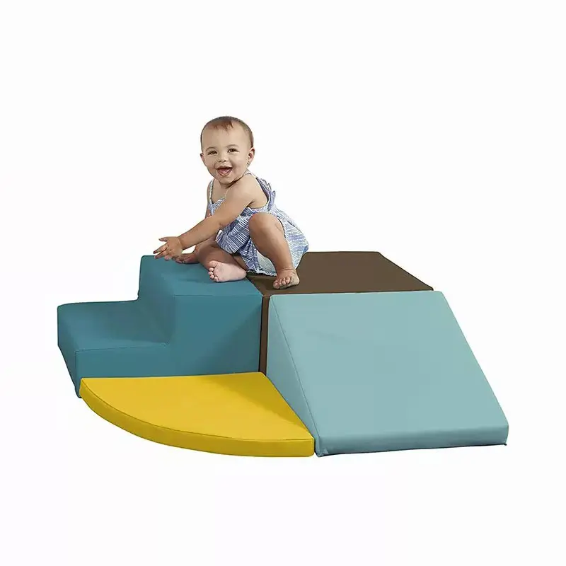 Piccolo Set di attrezzature per parco giochi per la casa Baby Climbing bambini Soft Play blocchi di schiuma su misura per il bambino OEM ODM Indoor 5kg <5