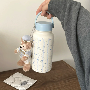Bouteille isotherme en acier inoxydable personnalisable avec logo pour enfants, vente en gros, pour l'école, les sports de plein air, avec manchon en silicone - Product Image 1