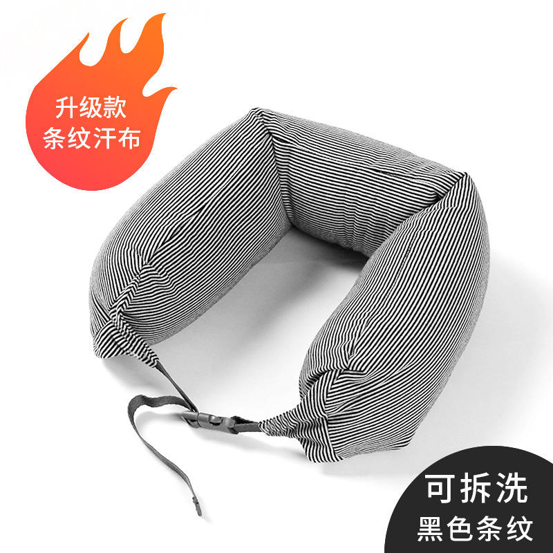 สีแดงเข้ม