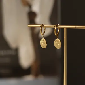 Gifts for Your Wife at Christmas: Thoughtful, Stylish & Meaningful Ideas