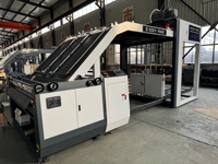 Machine de laminage de carton ondulé à trois couches entièrement automatique, intelligente, à grande vitesse, à moteur électrique