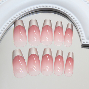 Faux ongles à presser de luxe, style French Manucure, 24 pièces, en ABS, forme Cercueil, couleur Argent Métallisé Ombré Rose Poudré, qualité salon, fabrication avancée à la machine, vente en gros - Product Image 2