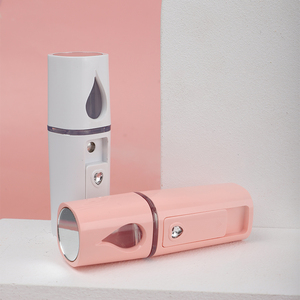 เครื่องพ่นละอองน้ำพกพาขนาดเล็กแบบ USB พร้อมเทคโนโลยี<span class=keywords><strong>นา</strong></span>โนและไมโครเคอร์เรนท์ ช่วยเพิ่มความชุ่มชื้น ใช้แบตเตอรี่ เหมาะสำหรับใช้ในบ้าน รถยนต์ และกลางแจ้ง - Product Image 5