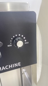 Machine à milkshake électrique en acier inoxydable, doseur individuel avec commandes à bouton-poussoir pour usage domestique et hôtelier - Product Image 6