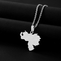 Collier élégant en acier inoxydable avec pendentif carte du Venezuela