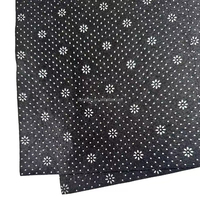 Tapis en tissu PVC fabriqué à la machine Support de tapis en tissu non tissé pour le touffetage primaire Excellent pour la construction de tapis